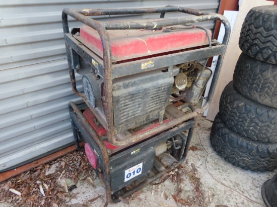 Lot of 2 Generators