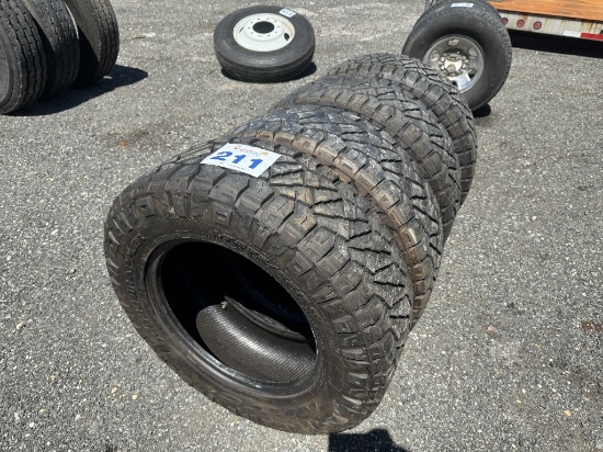 Set of 4 Nitto Ridge Grappler Tires 275/65R18