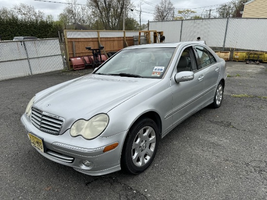 2005 Mercedes C240