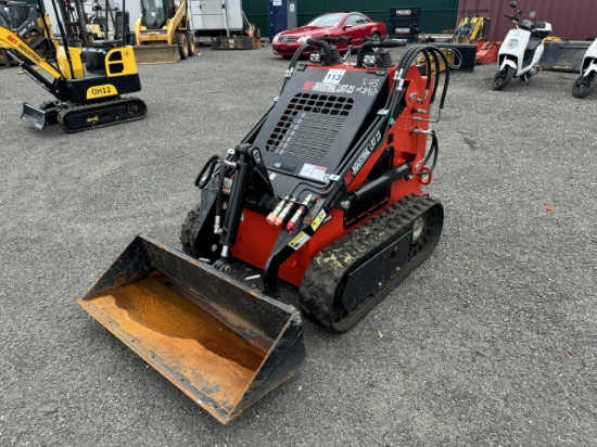 2023 AGT LRT23 Stand On Skid Steer