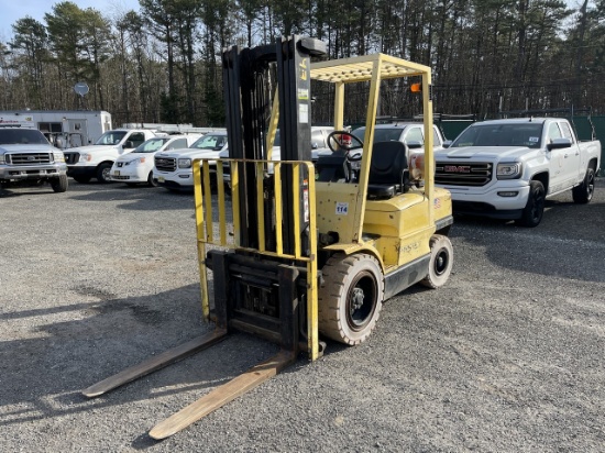 Hyster H60XM 6000lb Forklife Triple Mast