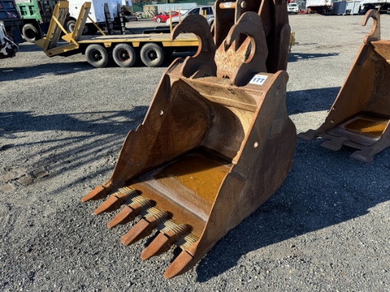 Caterpillar 320 48” Bucket