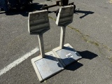 2 Engine Stands