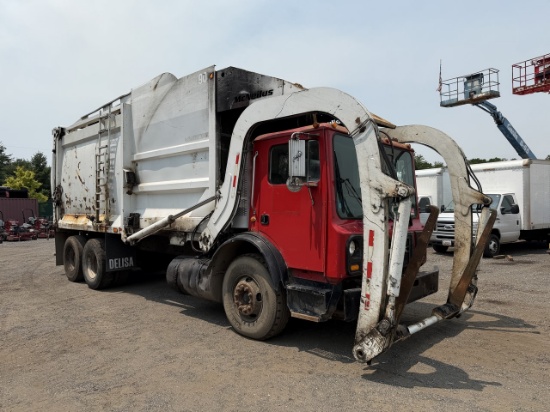 2008 Mack MRU613 Front Loading Garbage Truck