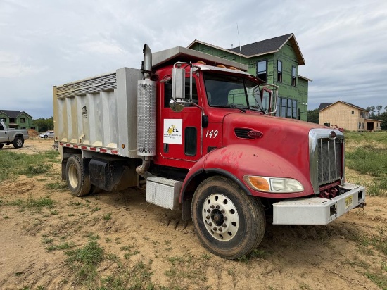 2006 Peterbilt 335 Single Axle Dump