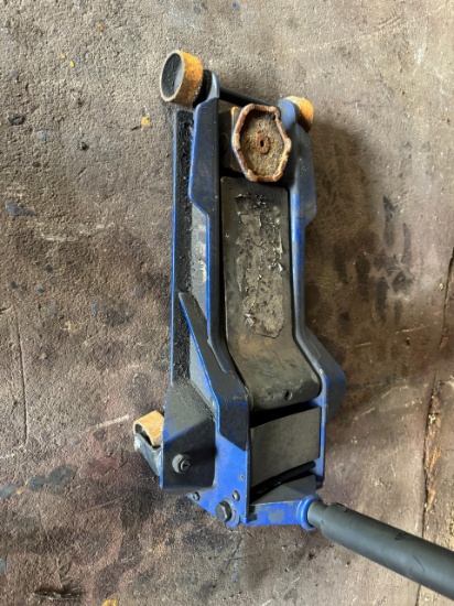 Hydraulic Floor Jack