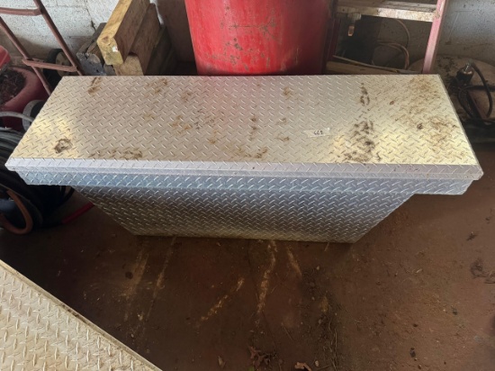 Aluminum Diamond Plate Tool Box with Chains and Tools