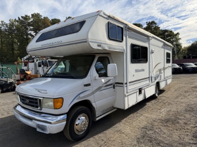 2004 Ford F-450 Winnebago Minnie RV