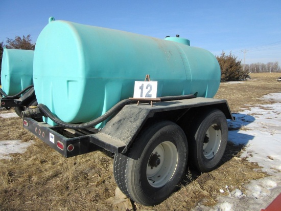 2012 Behnke Enterprises Tandem Axle 1600 Gallon Fertilizer Nurse Tank Trailer