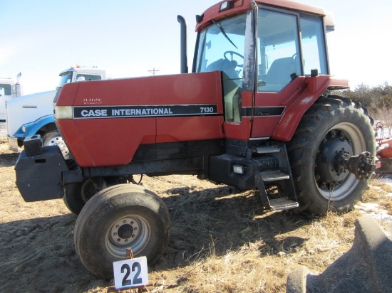1989 Case IHC Model 7130 Diesel Tractor