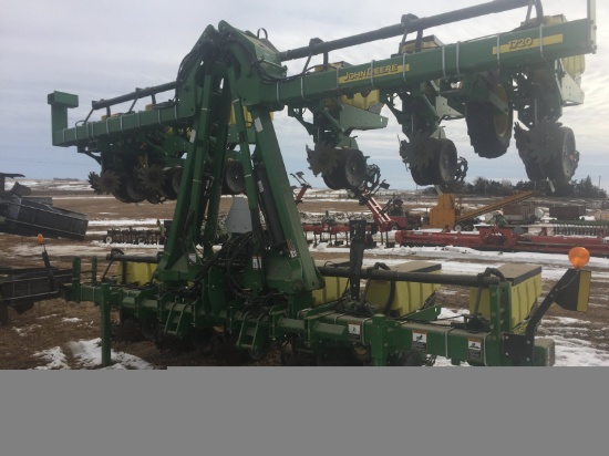 2012 JD Max-Emerge XP 1720 planter