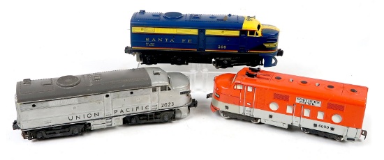 Toy Train (3), 2023 Union Pacific Alco AA Diesel Engine, 208 Santa Fe Alco