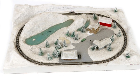 Toy Miniature Train, Alpine Themed, Train Layout with Lake, untested cond,