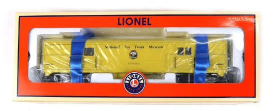 Toy Train Lionel NTTM Work Train Baggage 2000 6-52372. New in Box. 15" L.