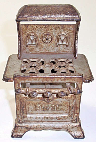 A Royal Toy Cast Iron Doll House Stove, VG+ cond, 4.5"H.
