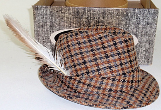 A Man's Resitol Hound's Tooth Porkpie Hat