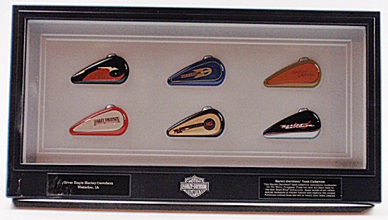 A Harley Davidson 2014 Tank Set