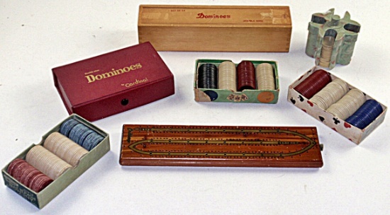 7 Pc Group Of Vintage Poker Chips & Dominoes