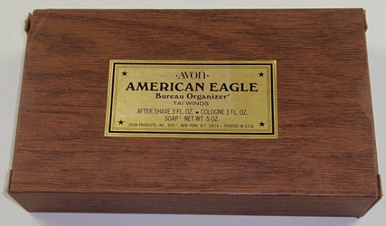 A Avon American Eagle Bureau Organizer