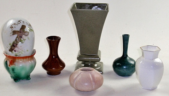 Lot of vases (6) & hand painted glass egg