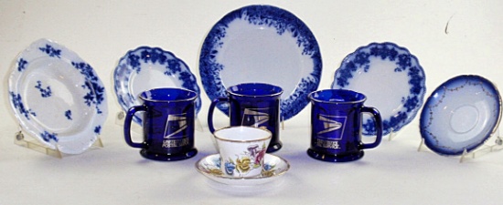 Lot of misc. ceramic and glass dishes (10)