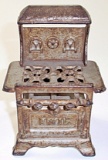 A Royal Toy Cast Iron Doll House Stove, VG+ cond, 4.5