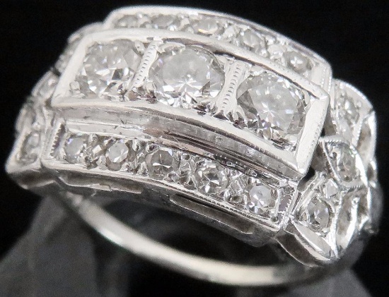 Vintage Lady's 14K white gold Ring with (19) diamonds.