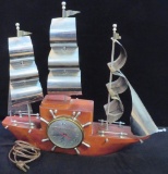 Vintage Mastercrafters Wood / Metal Yankee Clipper Sailing Ship Clock Model 740.