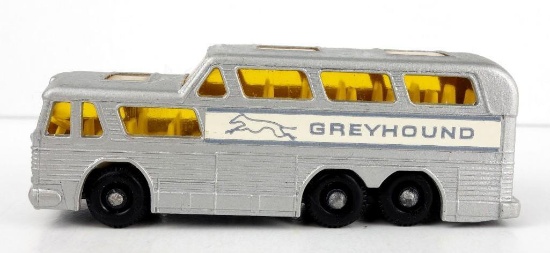 Matchbox Series / Lesney No.66 Coach Made in England.