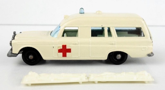 Matchbox Series / Lesney No. 3 Mercedes Benz "Binz" Ambulance Made in England.