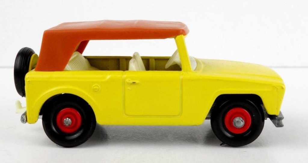 matchbox series no 18 field car