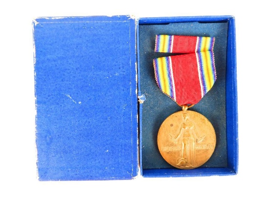 WWII U.S. Victory Medal in box.