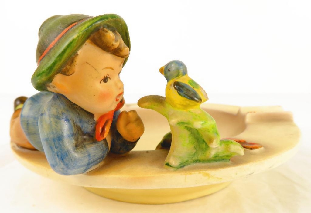 hummel ashtray boy with bird