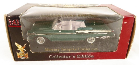 1957 Mercury Turnpike Cruiser 1/43 Scale Road Signature in original box.