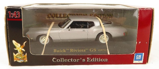 1971 Buick Riviera GS 1/43 Scale Road Signature in original box.