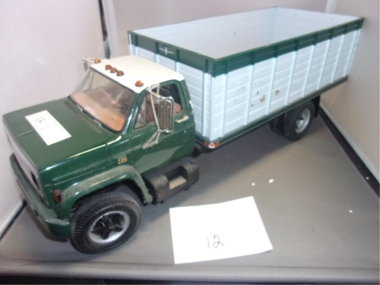 CHEVY C65 TOY GRAIN TRUCH 1/16