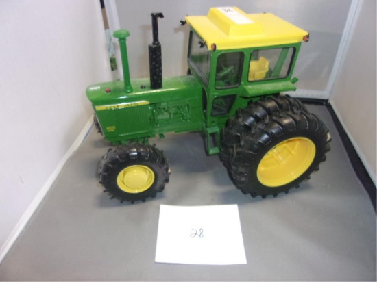 ERTL 1/16 JOHN DEERE 4620 DIESEL TOY TRACTOR