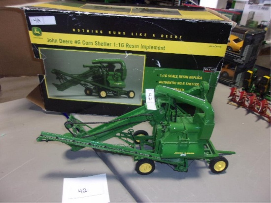 SPEC CAST 1/16 JOHN DEERE #6 CORN SHELLER