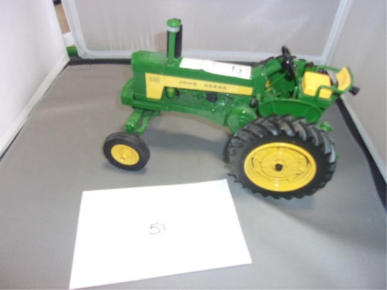 ERTL 1/16 JOHN DEERE 530 TOY TRACTOR, WIDE FRONT