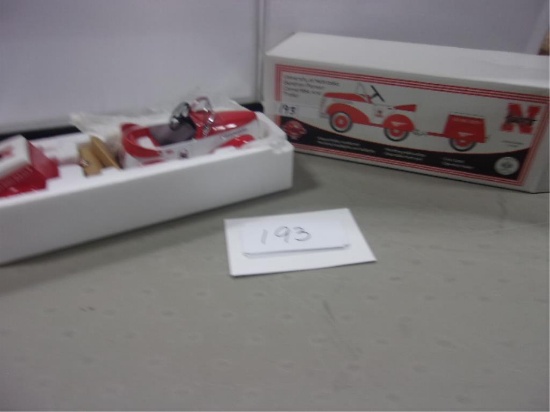 TOY PEDAL CAR CONVERTIBLE AND TRAILER UNIVERSITY OF NEBRASKA GENDRON