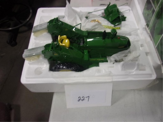 TOY TRACTOR PRECISION CLASSICS JD 4020 WITH 237 CORN PICKER