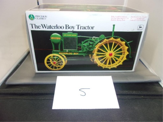 TOY TRACTOR PRECISION CLASSICS 1/16 WATERLOO BOY