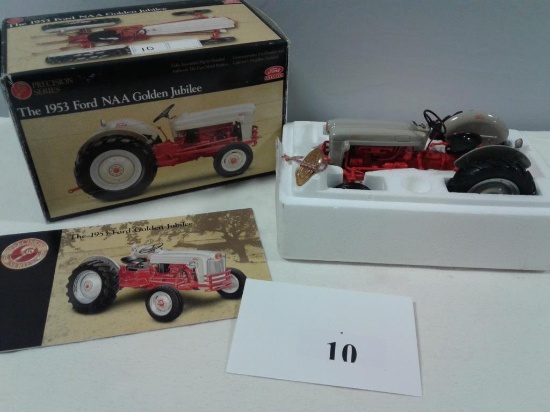 TOY TRACTOR PRECISION SERIES 1/16 1953 FORD NAA GOLDEN JUBILEE