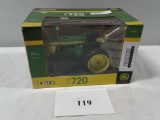 TOY TRACTOR PRESTIGE COLLECTION ERTL JD 1956 720