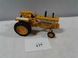 TOY TRACTOR M-M G1000