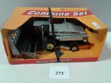 TOY GLEANER R-62 LIMITED EDITION COMBINE SET 1/16 BY SCALE MODELS W/GRAIN & CORN HEADS