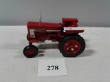 TOY FARMALL 656 WIDE FRONT MINOR PAINT CHIPPING 1/16