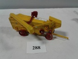 TOY CAST IRON YELLOW FELLOW THRESHING MACHINE AVERY BY IRVINS MODEL SHOP