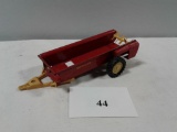 TOY MANURE SPREADER NEW HOLLAND