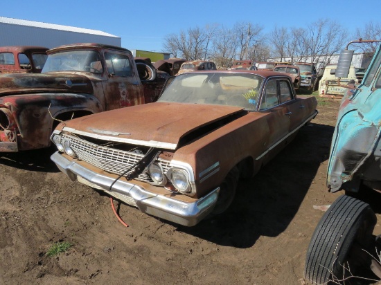 1963 Chevrolet Impala 4dr Sedan